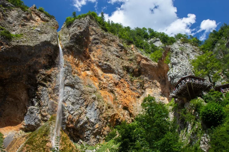 Wasserfall im Logar-Tal